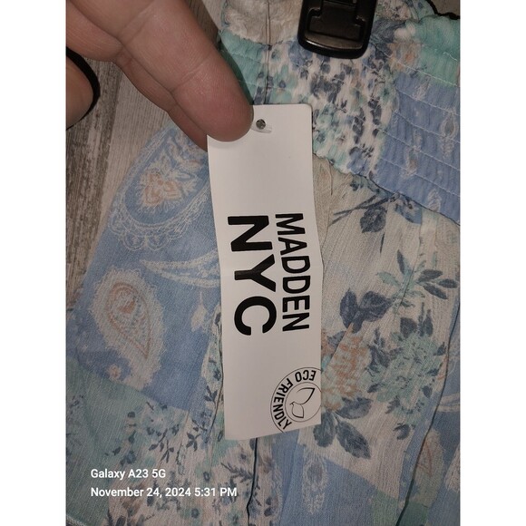 MADDEN NYC Floral Smocked Double Ruffle Skort Small - Picture 4 of 7